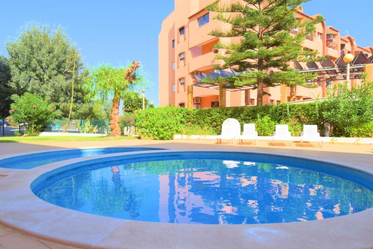 Sunny And Central Apartment Albufeira Luaran gambar
